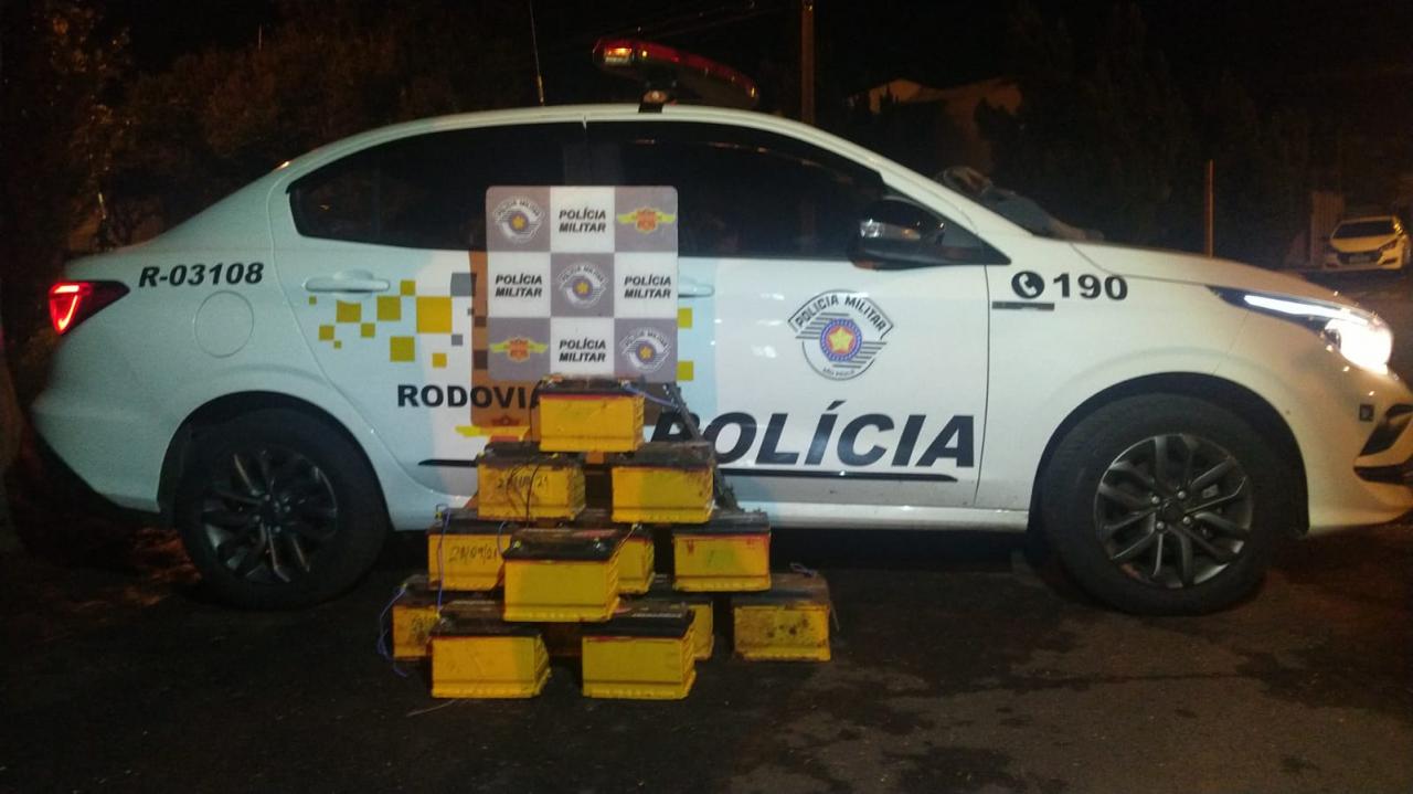 Foto 2 de 3 — Homem viola postes de sinal Wi-Fi de concessionária para furtar baterias de equipamentos